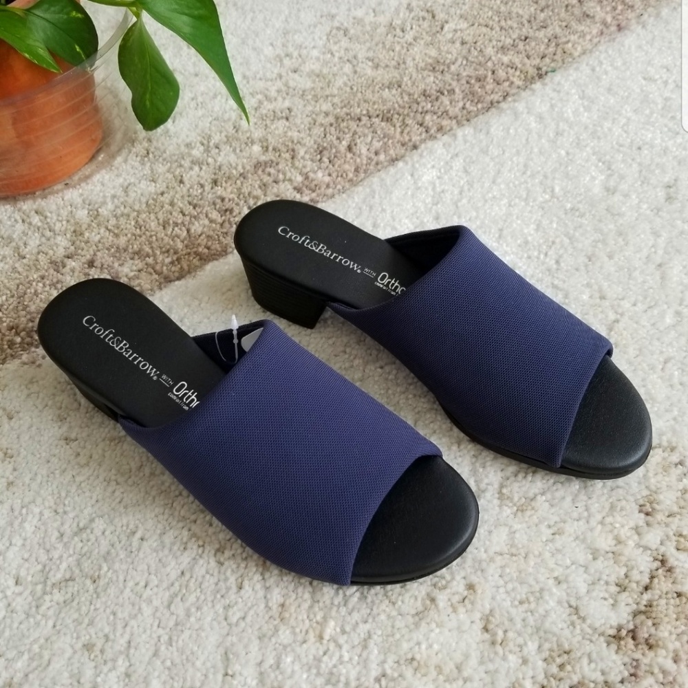 NWT Croft&Barrow slip on sandals size 6.5